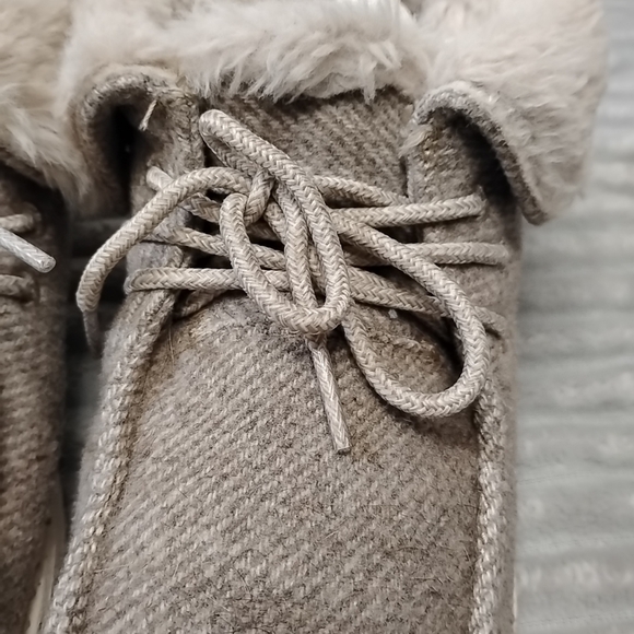 Hey Dude womens britt nut size 6 lace up booties Sherpa Lined Slip On Loafers - Picture 7 of 16